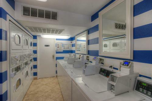 Park Suites At 103 - One Bedroom Apartment