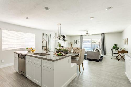 Scottsdale - 8139 E Osborn Road