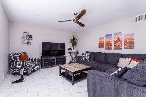 Scottsdale - 6425 E Cambridge Ave