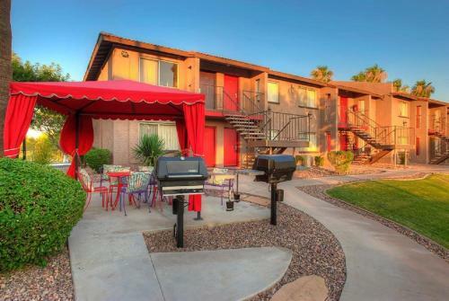 224 - Peak Location. Full Apartment