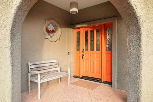 Quail Run Retreat 3br By Casago