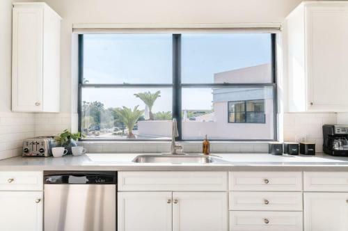 N 75th St #202 - Ivory II