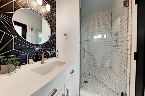 8115edge Home