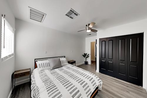 8115edge Home