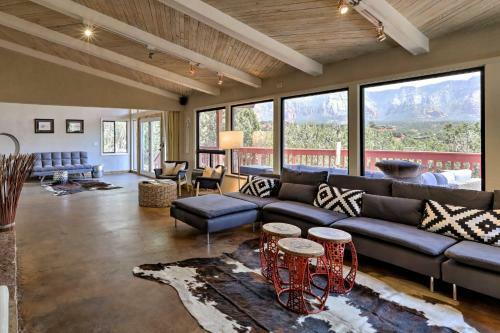 Sedona Home With Stunning Mtn Views, Fire Pit And Deck!