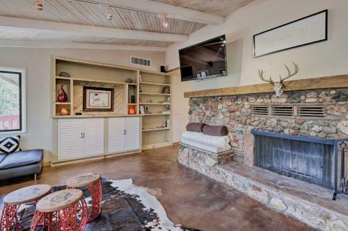 Sedona Home With Stunning Mtn Views, Fire Pit And Deck!