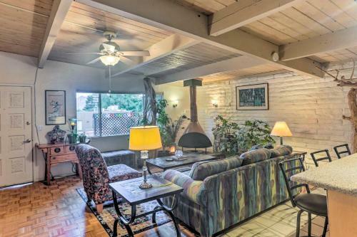 Unique Uptown Townhome With Spacious Yard And Fire Pit