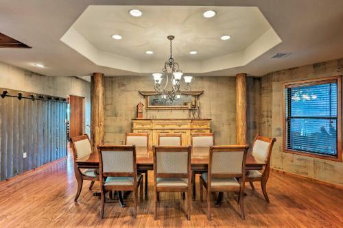 Massive Show Low Cabin With Deck - 3 Miles To Lake!