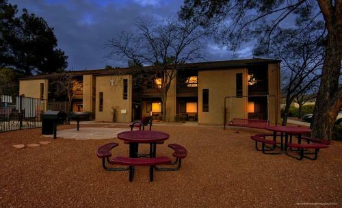 Red Rock Retreat 1br By Casago