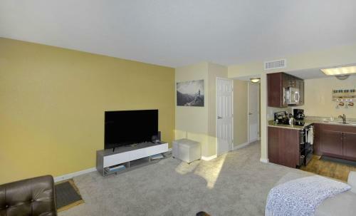 Red Rock Retreat 1br By Casago
