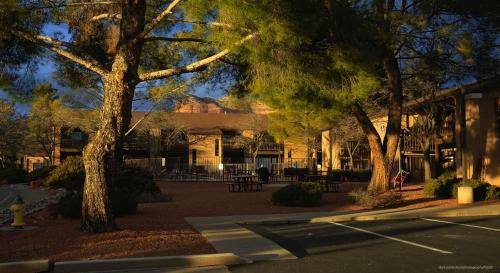 Red Rock Retreat 1br By Casago