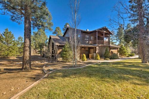 Cozy Torreon Cottage With Deck In Show Low!