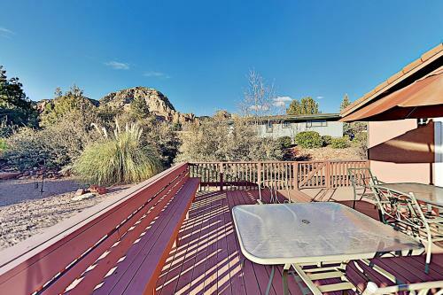 Thunder Mountain Home - Red Rock-view Deck Home