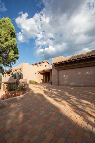 Spectacular Sedona Destination! Sleep 16 W Hottub