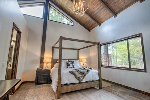 The Cabin Home