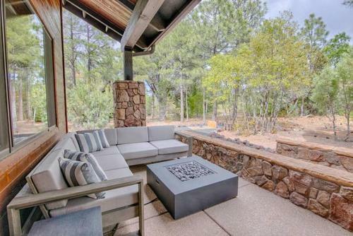 The Cabin Home