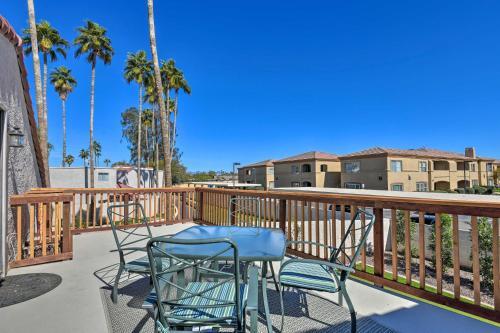 Tempe Golf Retreat With Putting Green And Pool Access!