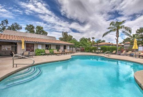 Remodeled Tempe Apt With Shared Pool About 4 Miles To Asu