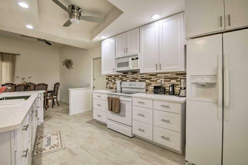 Golfing And Hiking Oasis In Sun City - Pets Welcome!