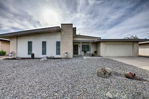 Golfing And Hiking Oasis In Sun City - Pets Welcome!