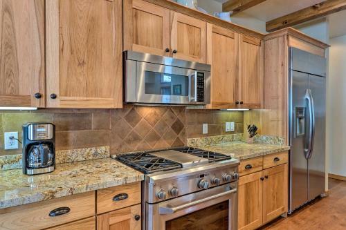 Show Low Luxury Cabin With Forest Views And Fire Pit!