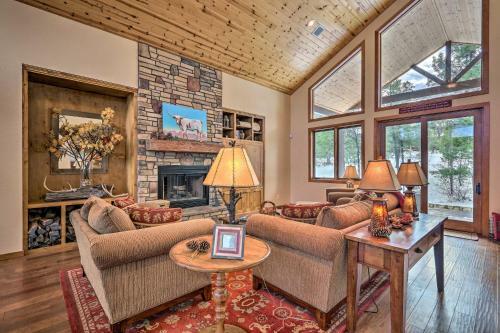 Show Low Luxury Cabin With Forest Views And Fire Pit!