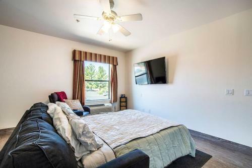 Vistas 202- Modern Sierra Vista 1bd Great Location