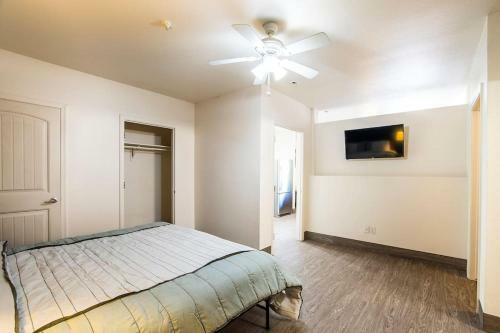Vistas 202- Modern Sierra Vista 1bd Great Location