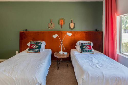 Spacious 5br Home In Tempe By Wanderjaunt
