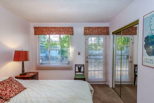 Readers Holmes 2br By Casago