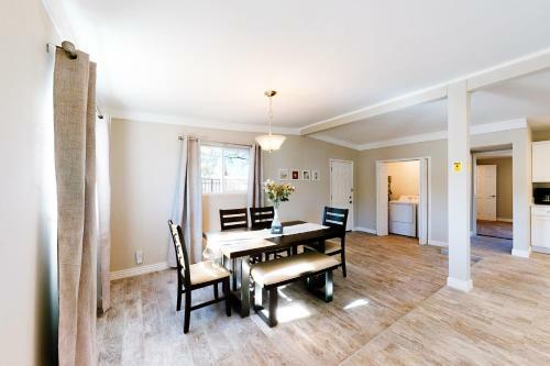 Cozy Tucson Retreat