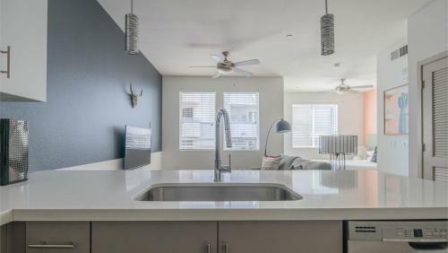 Wanderjaunt - Tempe Luxury Apartments