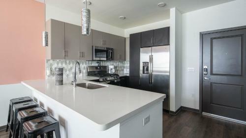 Wanderjaunt - Tempe Luxury Apartments