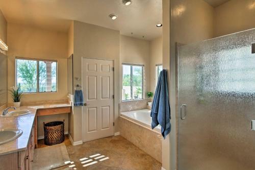 Updated Tucson Home With Panoramic Mtn Views And Pool!