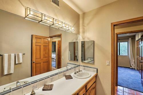 Tucson Home With Pool - 9 Mi To Saguaro Natl Park!