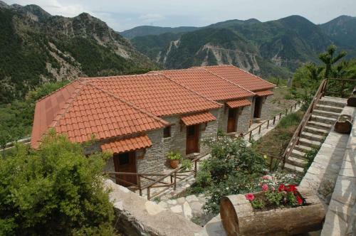 Hostal Dryades Guesthouse