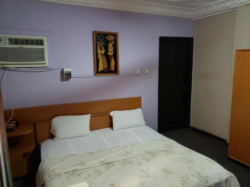 Global Summer Hotel
