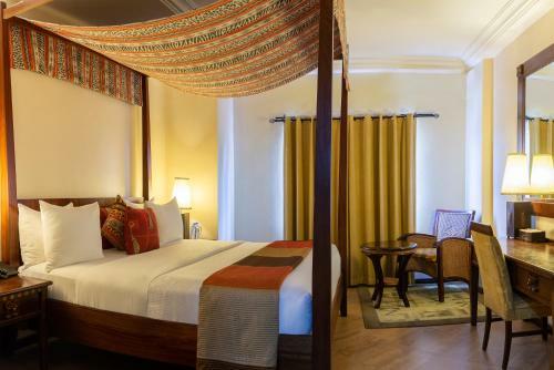 African Regent Hotel