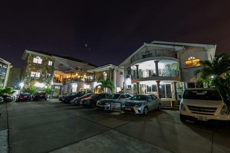 Midindi Hotel