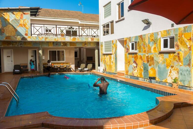 Midindi Hotel
