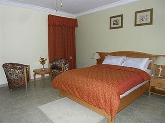 Rayporsh Hotel