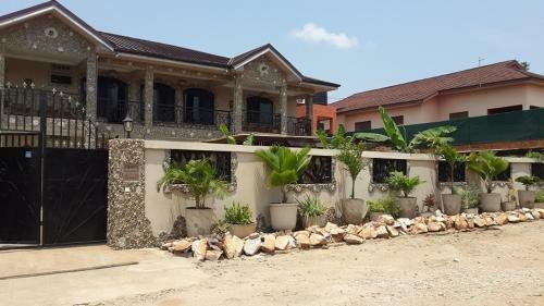 Accra Lodge