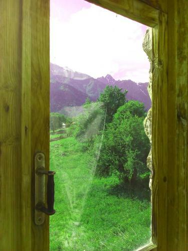 Hostal Welcome To Ushba