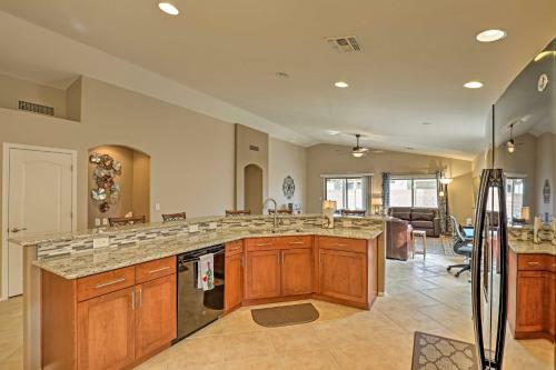 Desert Dwelling Near Trails And Tucson Art Scene!