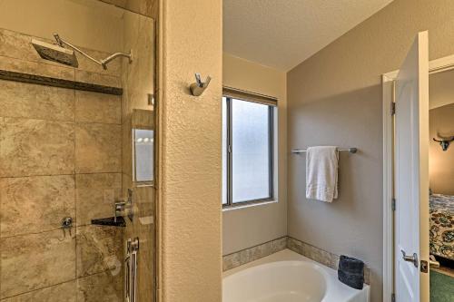 Desert Dwelling Near Trails And Tucson Art Scene!