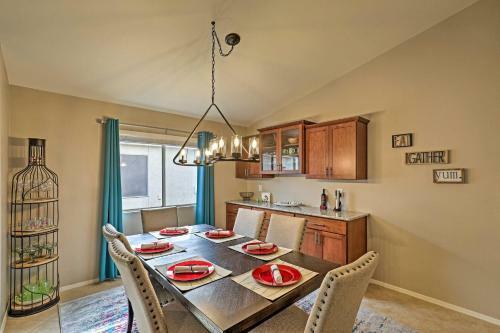 Desert Dwelling Near Trails And Tucson Art Scene!