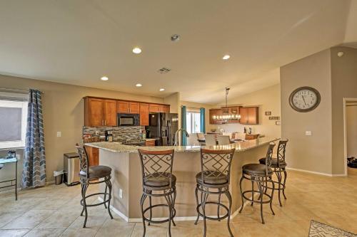 Desert Dwelling Near Trails And Tucson Art Scene!