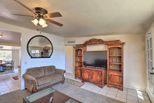 Pet-friendly Home - 7 Mi To Downtown Tucson!