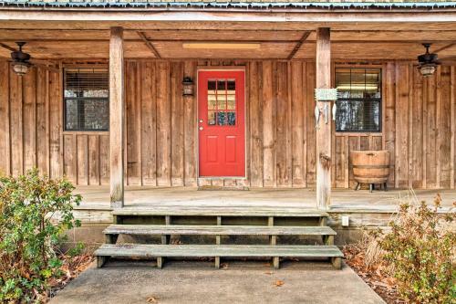 Greers Ferry Lake Home With 2 Decks, Bbq And Fire Pit!