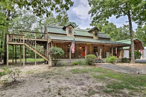 Greers Ferry Lake Home With 2 Decks, Bbq And Fire Pit!